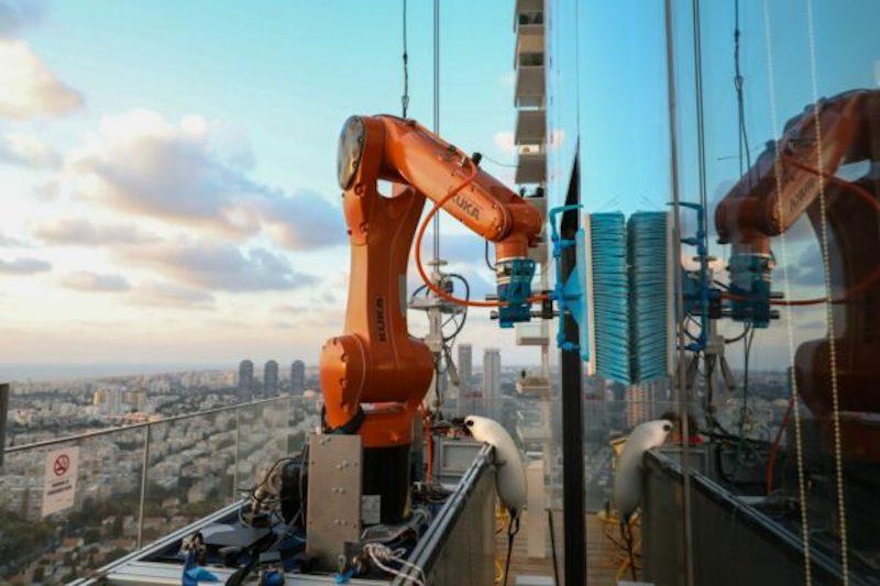 Robotic painting solutions for high-rise buildings